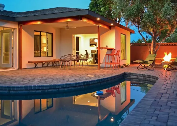 Quiet Luxury Estate W/ Heated Pool: Villa