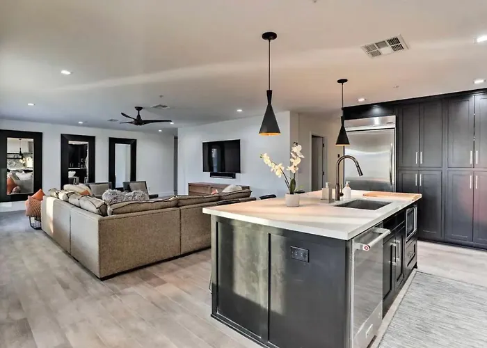 Villa Quiet Luxury Estate W/ Heated Pool: *